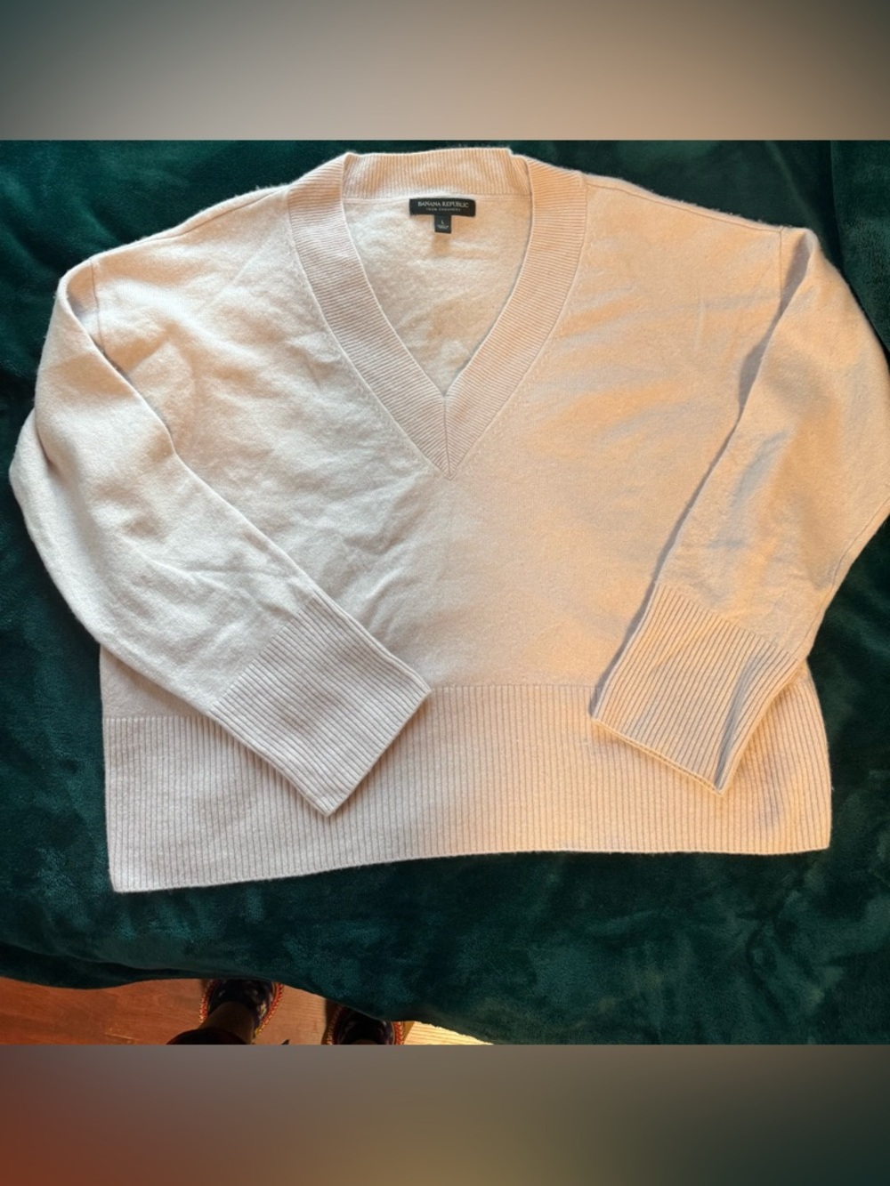 Banana Republic Light pink Cream V-Neck Sweater